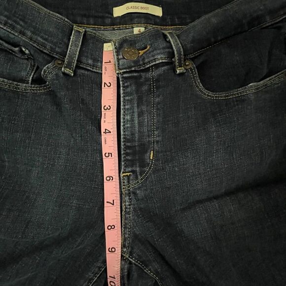 Levi’s ~ Blue Denim Jeans ~ Classic Bootcut ~ size 4M ~ 27/32 - Picture 9 of 9